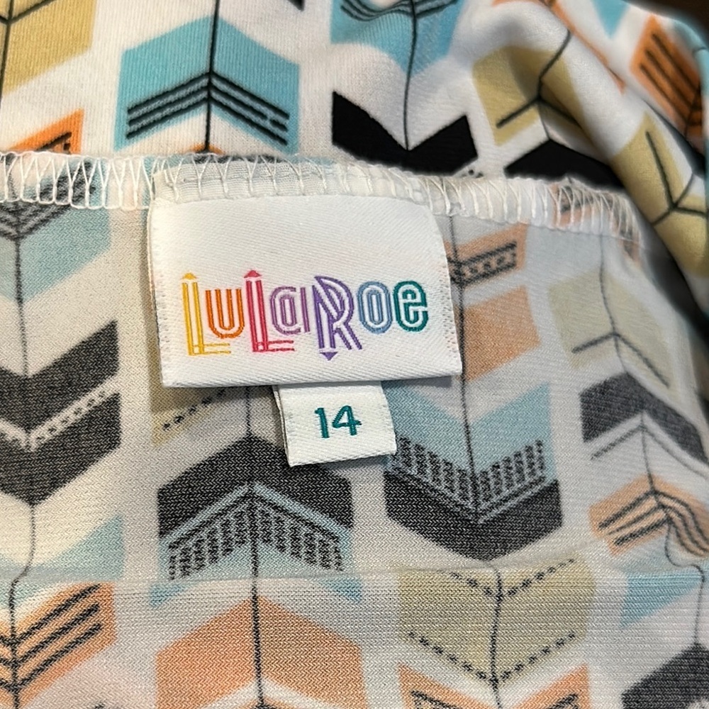 LuLaRoe Chevron Patterned Skirt size 14 - Picture 5 of 6